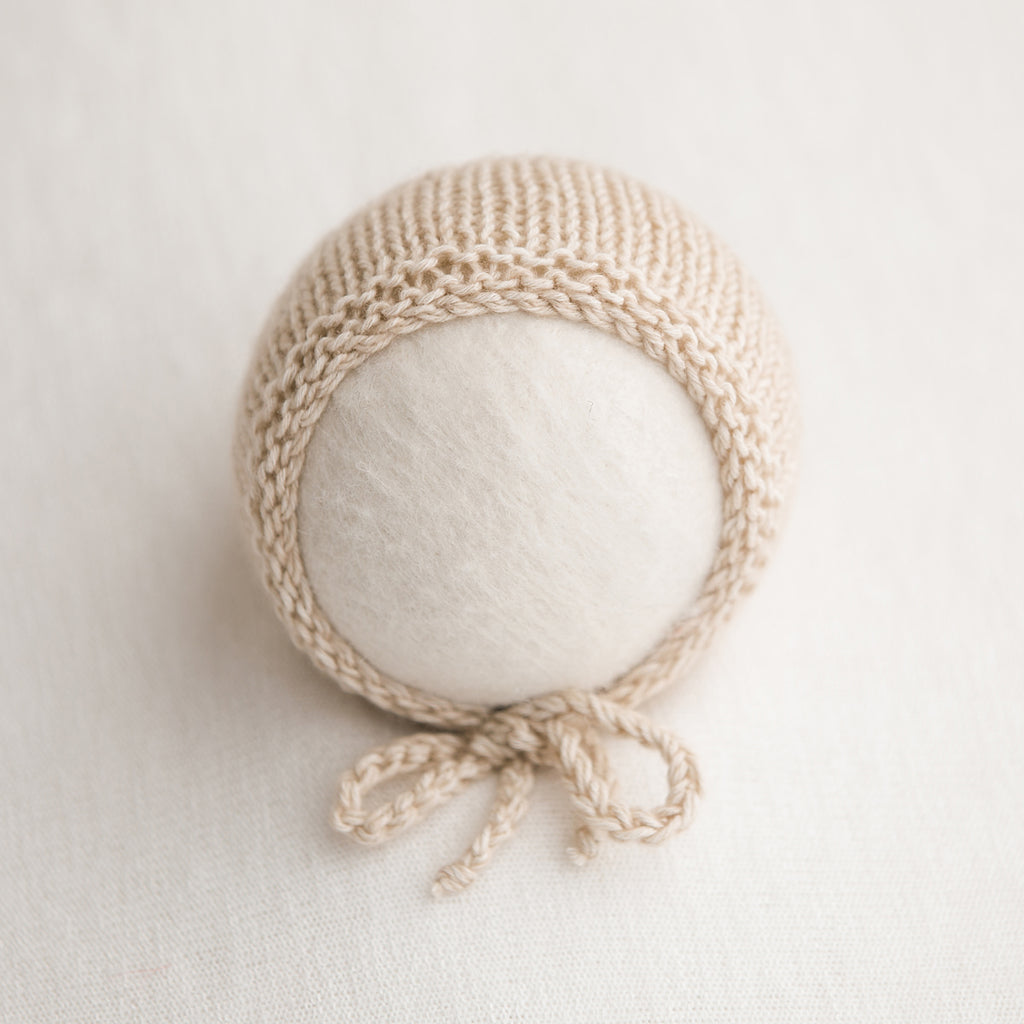 Newborn Knitted Bonnet - Axinite