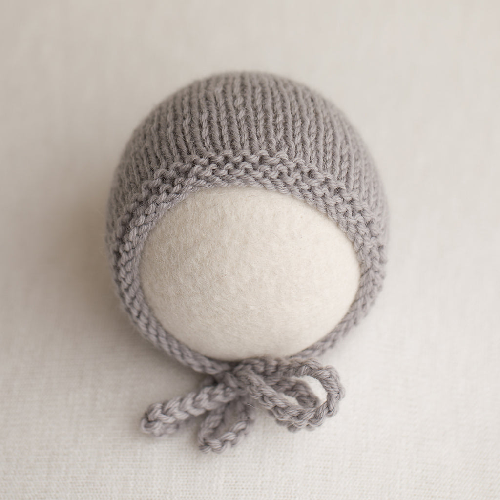 Newborn Knitted Bonnet - Light Grey 9010
