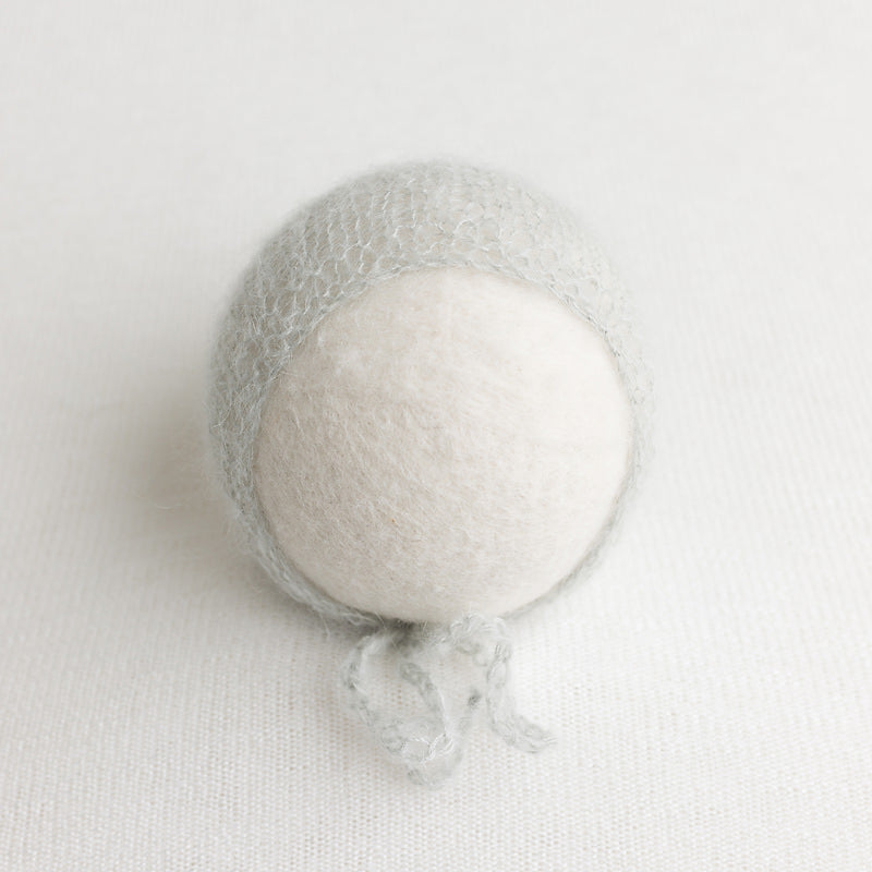 Newborn Plain Knit Bonnet: Kidsilk Aura 676